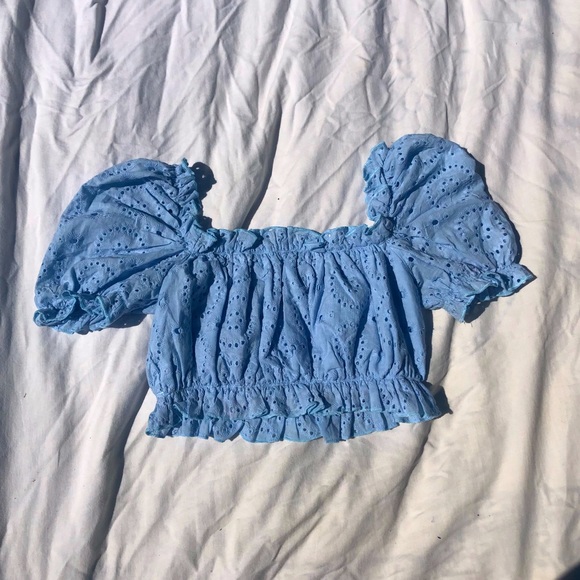 Cute puffy tops - Picture 2 of 3